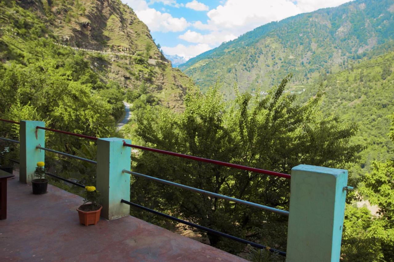Tirthan Hilltop Home Stay Banjār Esterno foto
