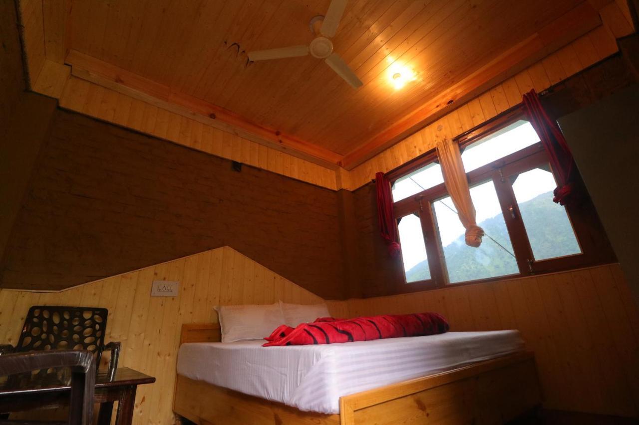 Tirthan Hilltop Home Stay Banjār Esterno foto